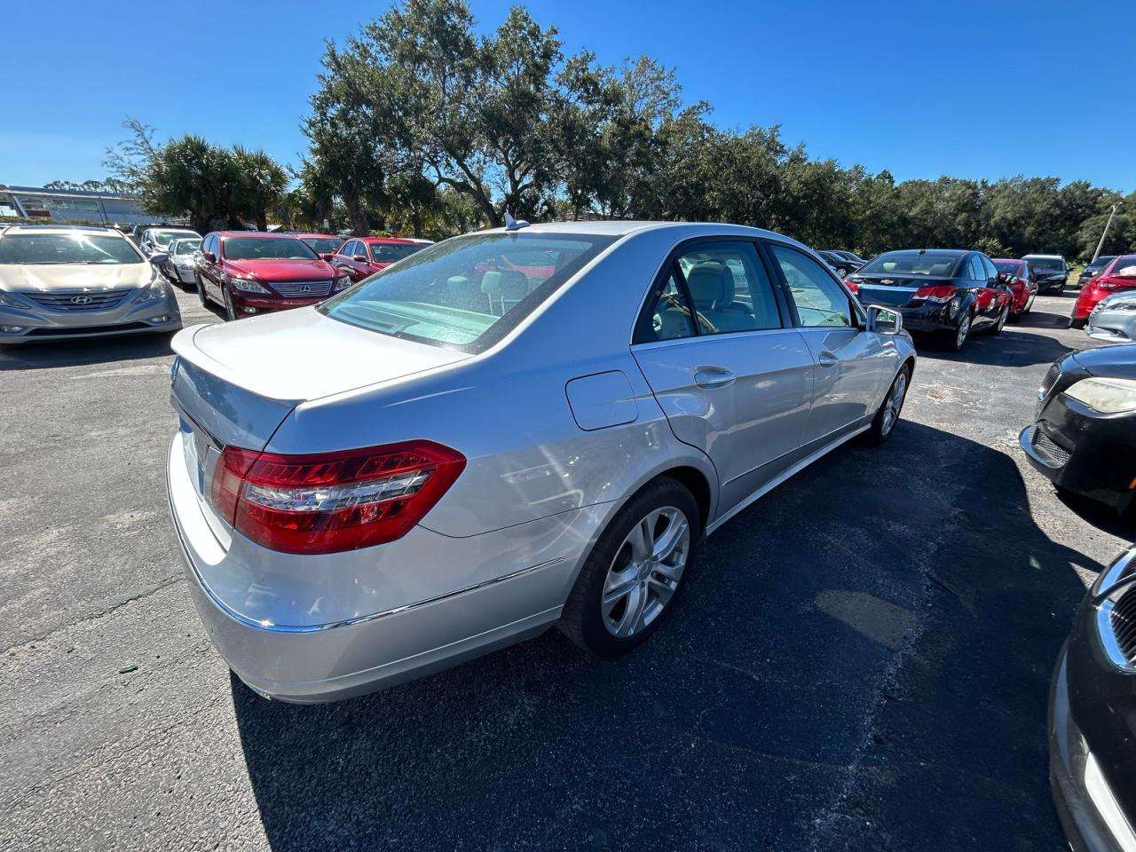 2010 MERCEDES-BENZ E-Class