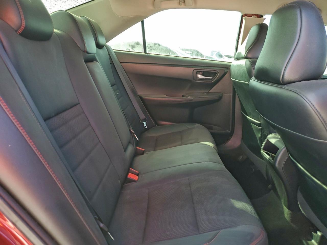 2016 TOYOTA CAMRY