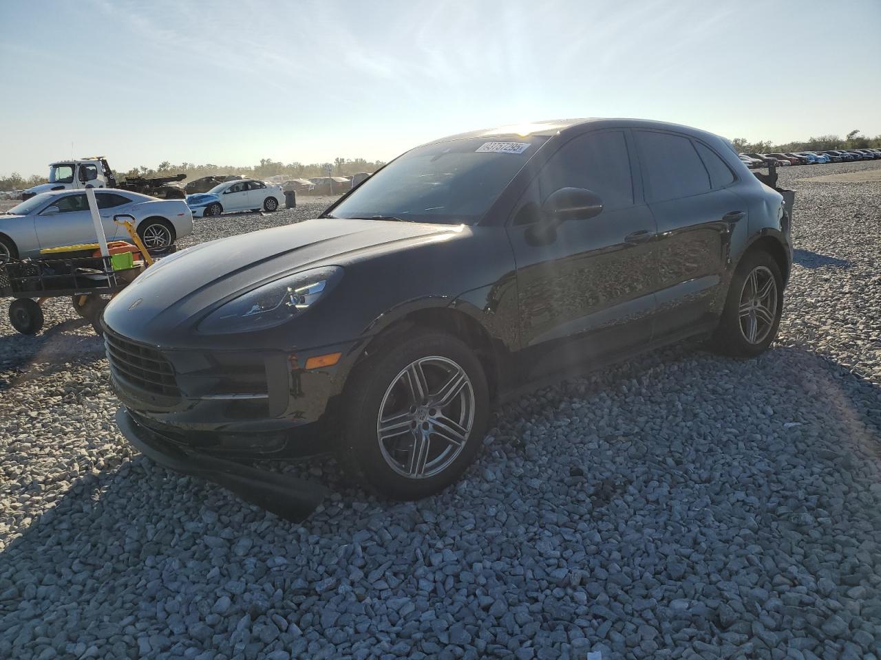 2019 PORSCHE Macan