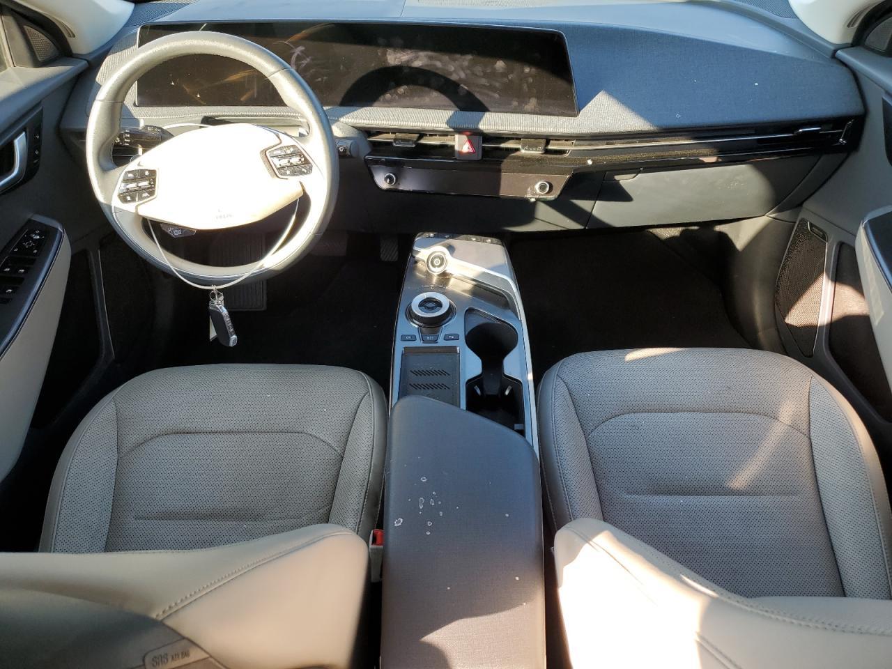 2022 KIA EV6