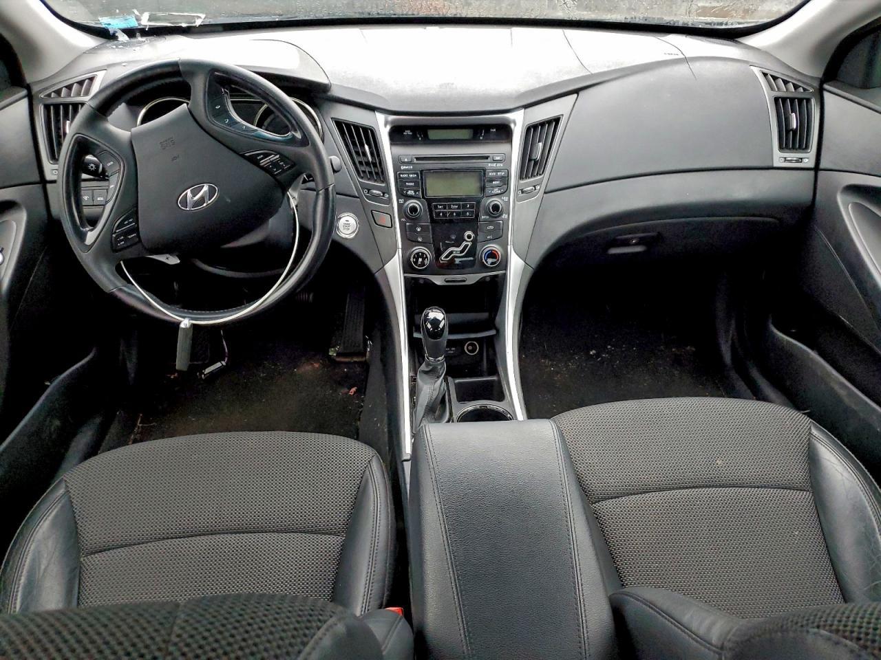 2012 HYUNDAI SONATA