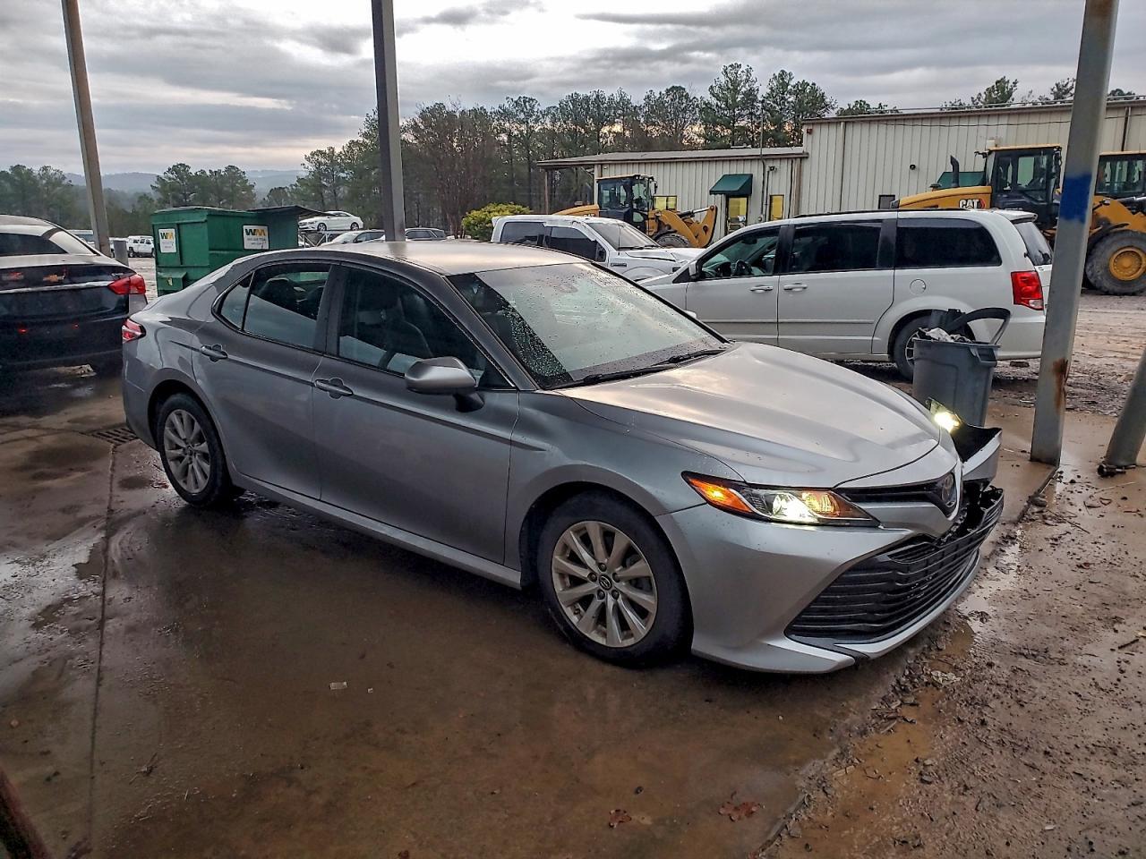 2018 TOYOTA CAMRY