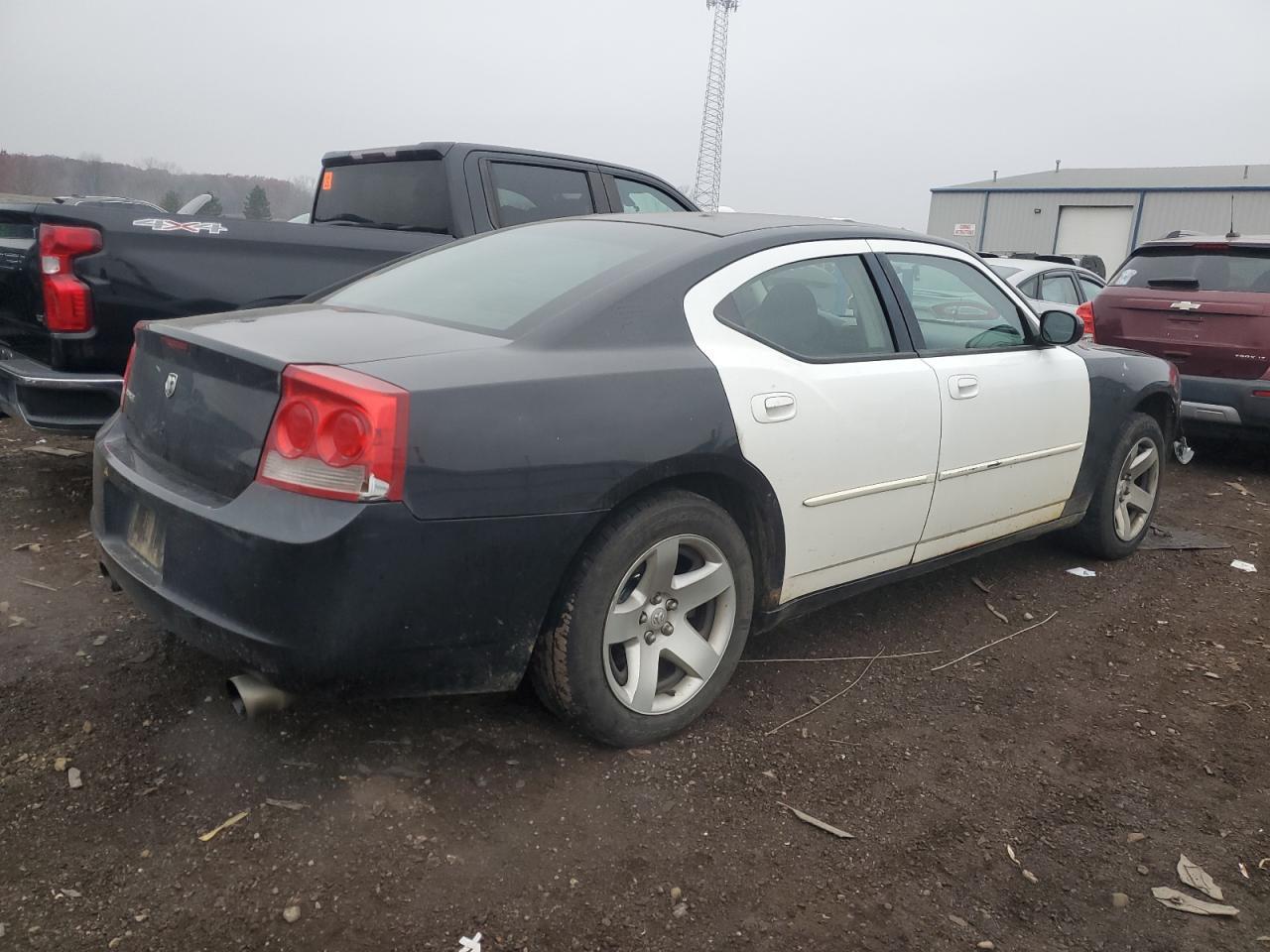 2010 DODGE CHARGER