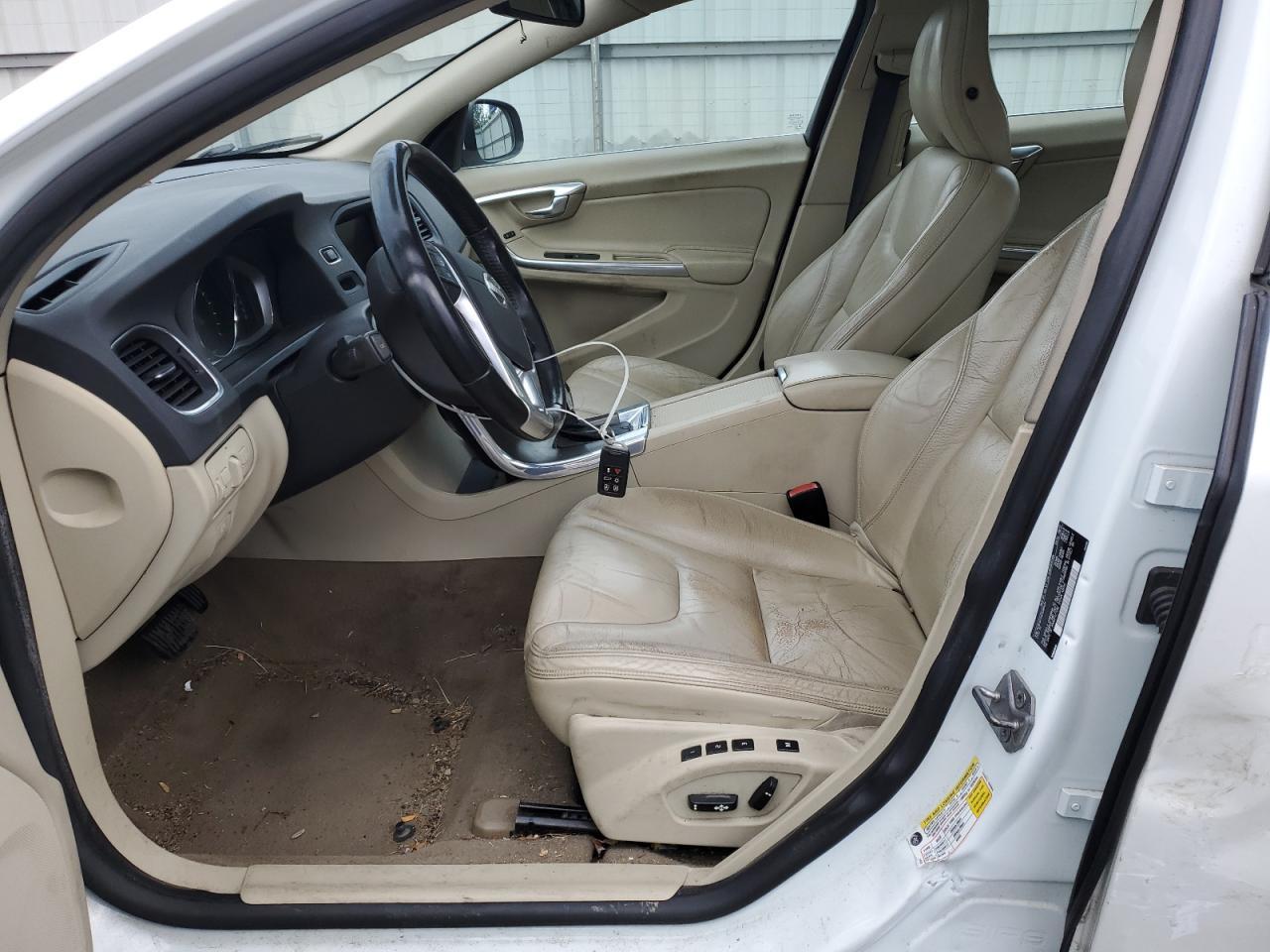 2014 VOLVO S60