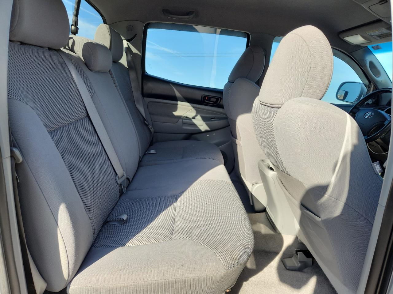 2011 TOYOTA TACOMA