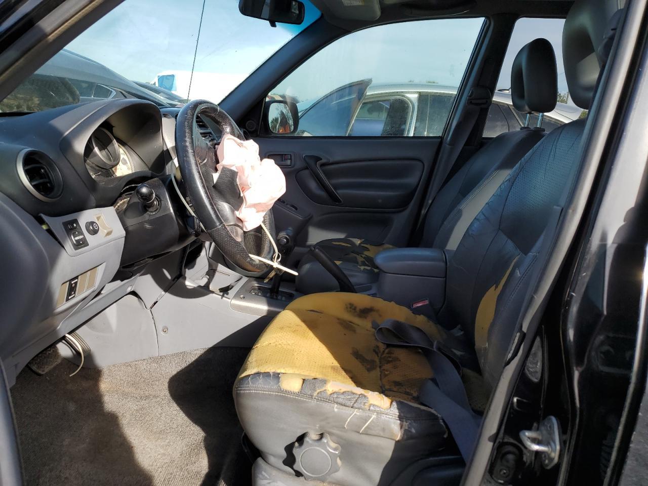 2002 TOYOTA RAV4