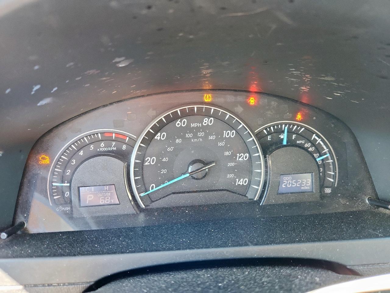 2013 TOYOTA CAMRY