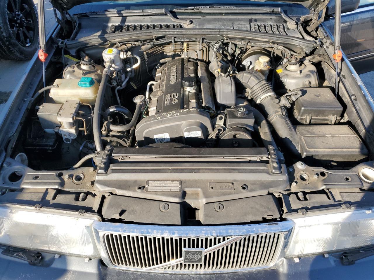 1996 VOLVO 960
