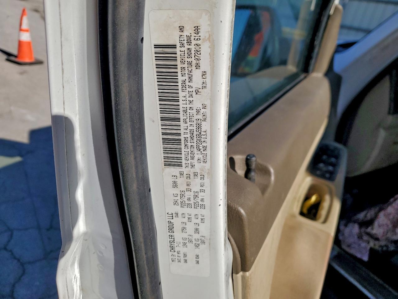 2011 JEEP Liberty
