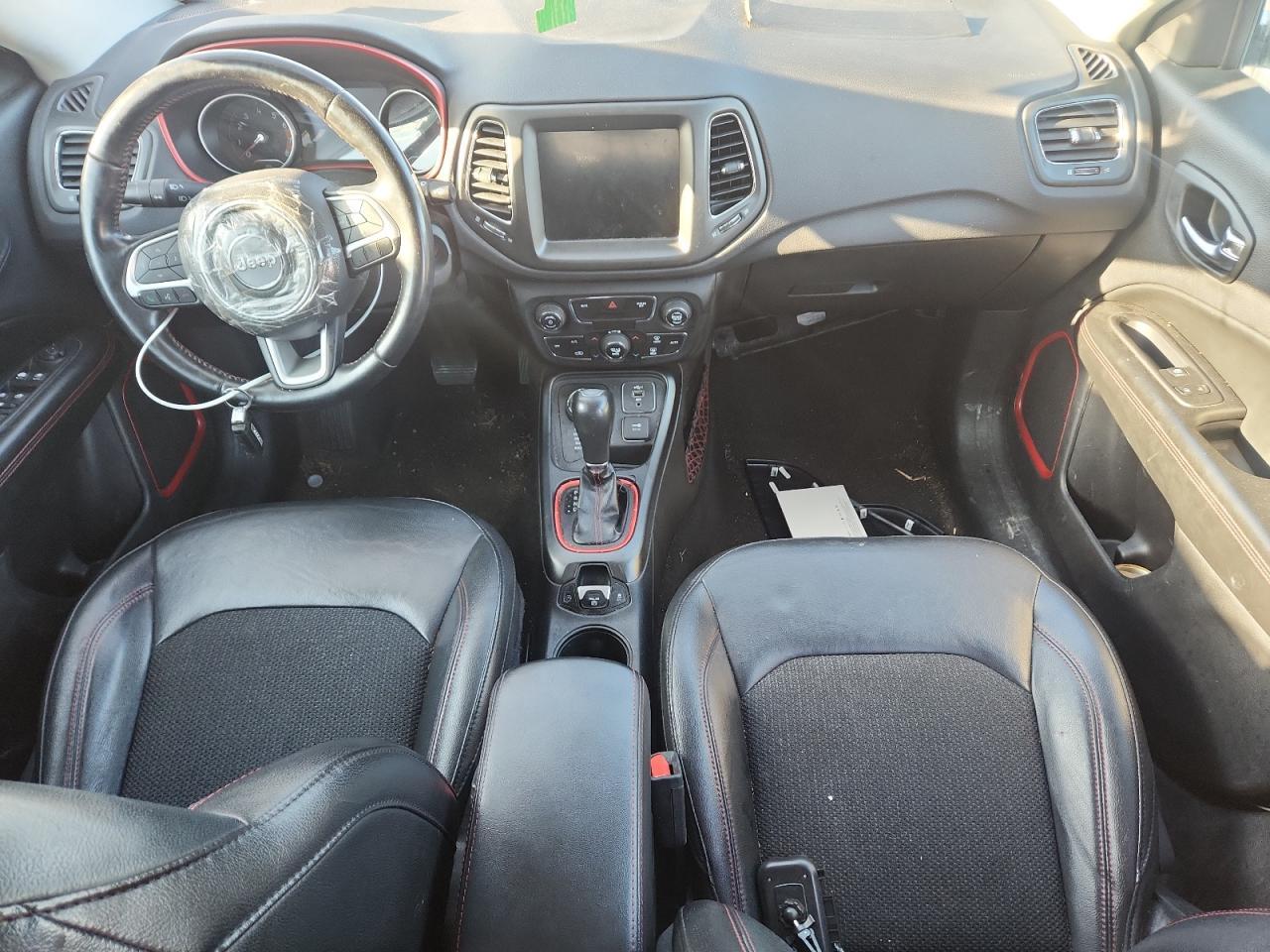 2020 JEEP Compass