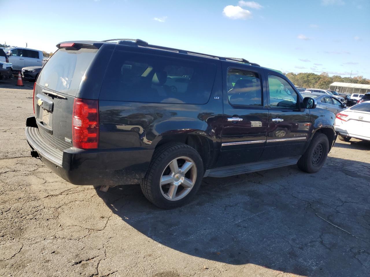 2011 CHEVROLET Suburban