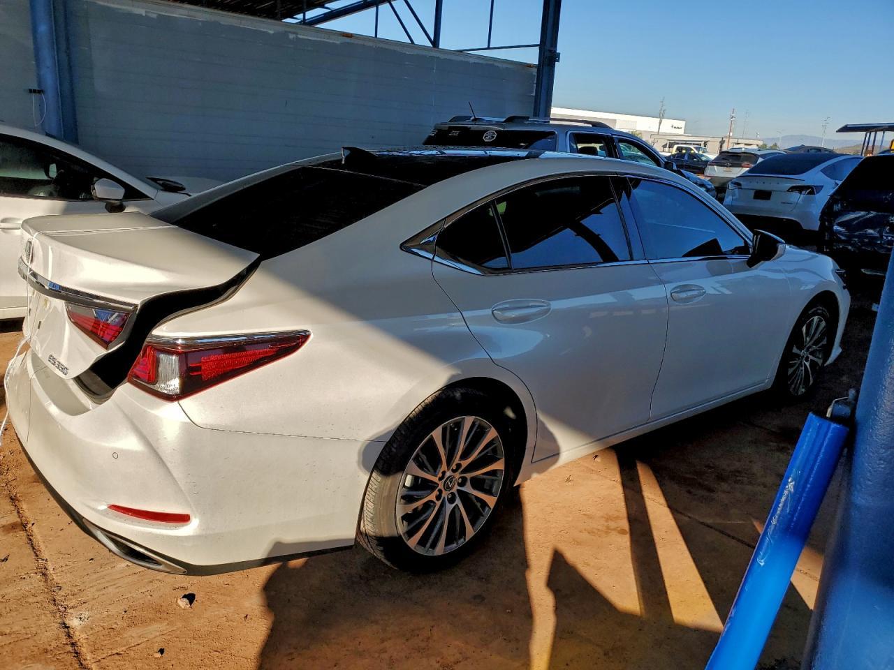 2019 LEXUS ES 350