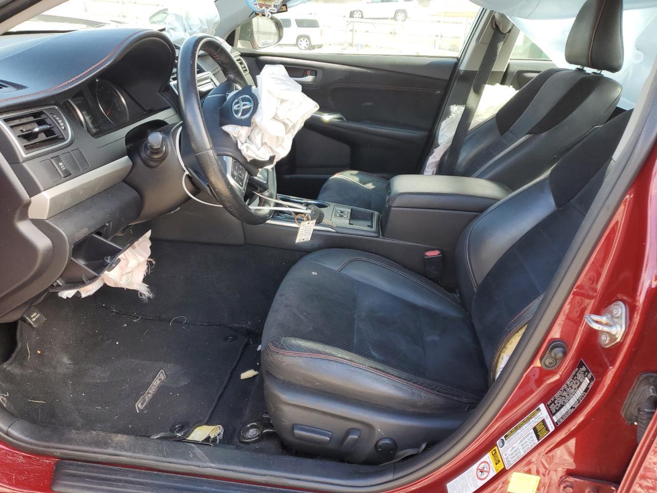 2016 TOYOTA CAMRY