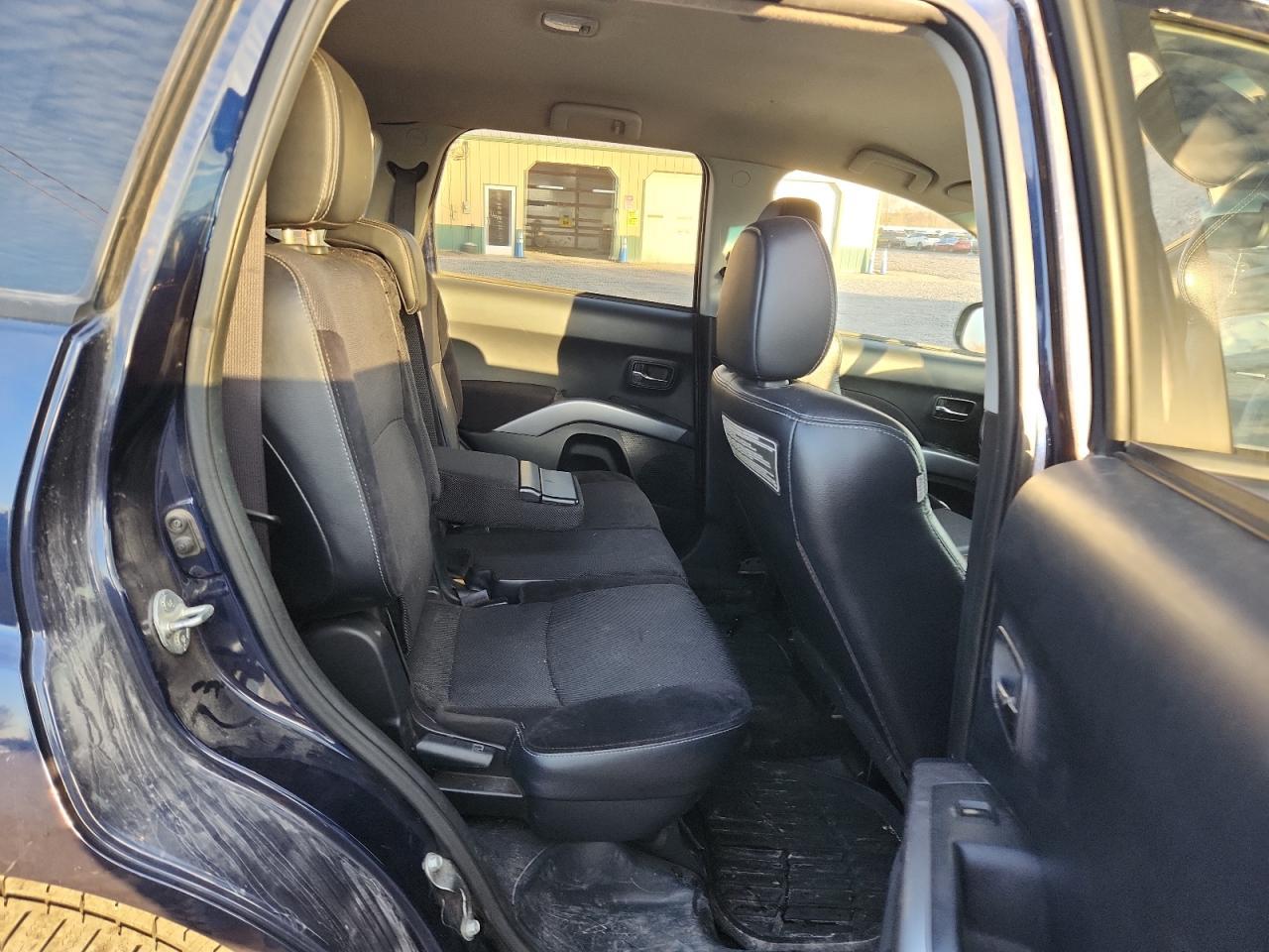 2012 MITSUBISHI outlander
