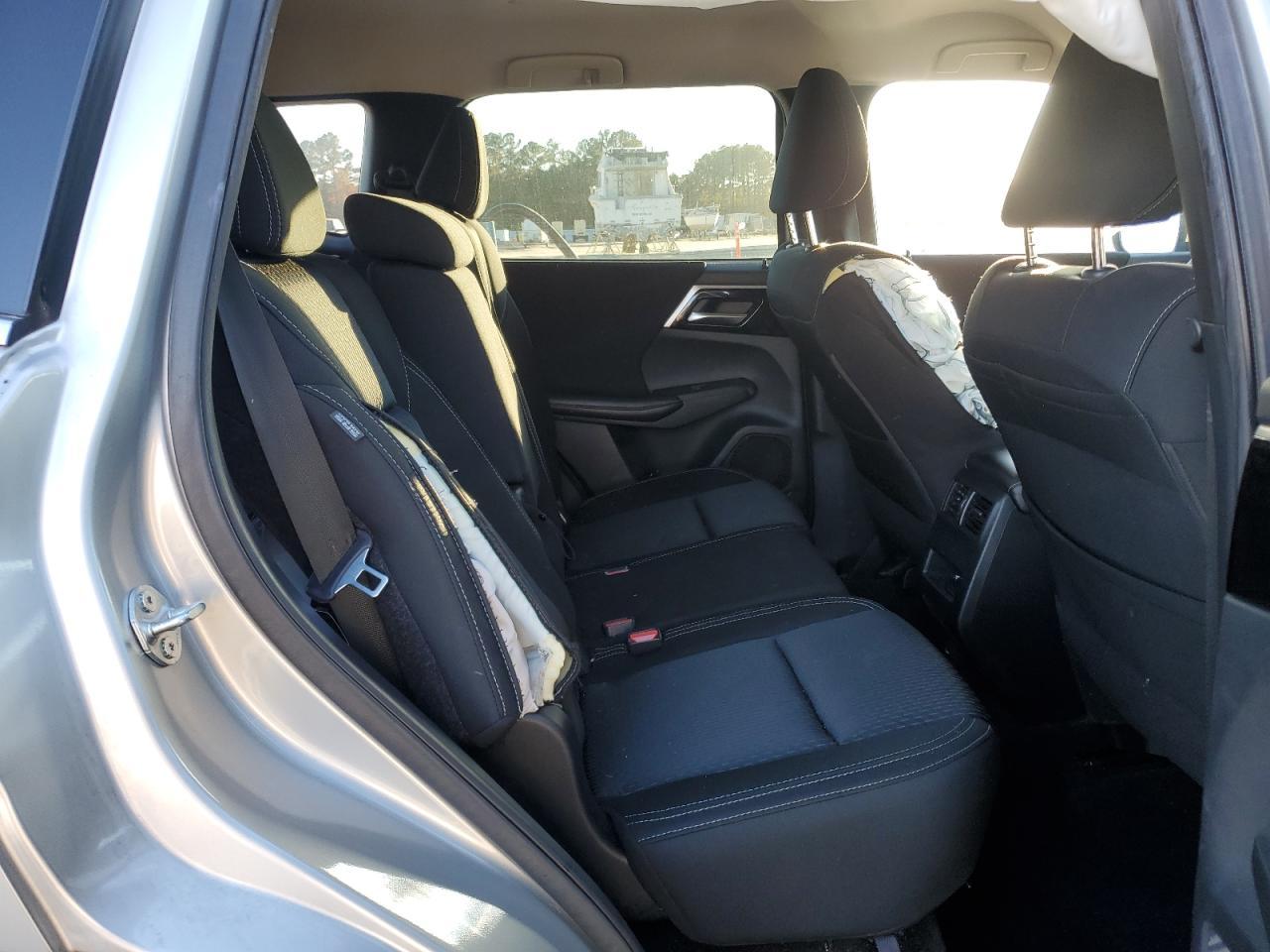 2022 MITSUBISHI outlander