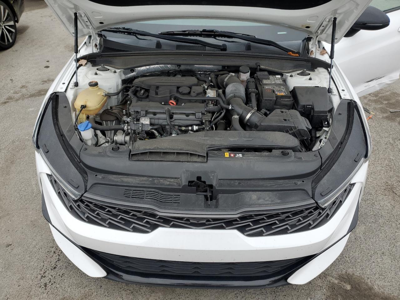 2022 KIA K5