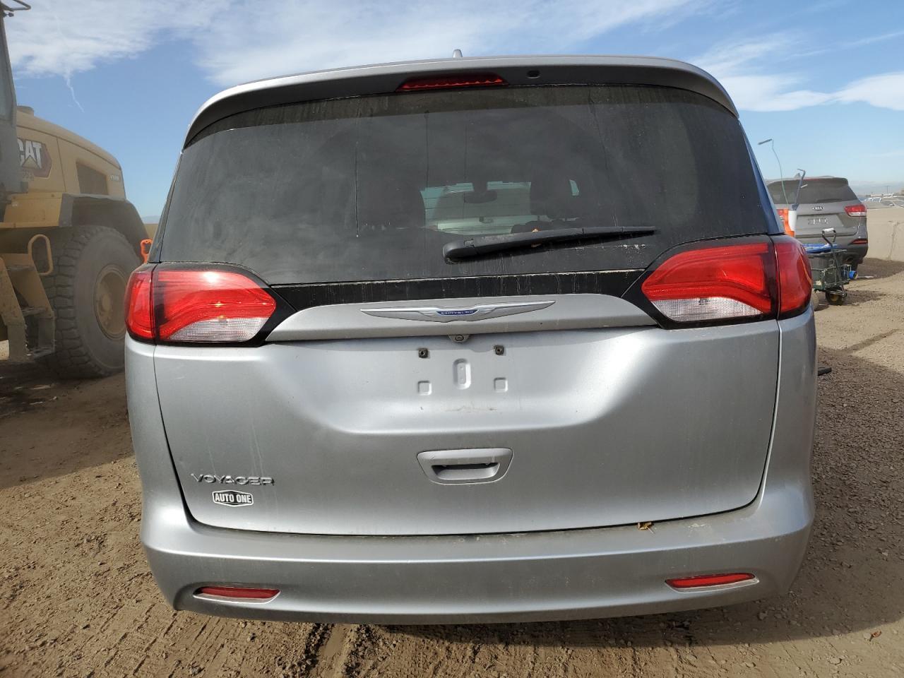 2020 CHRYSLER Voyager