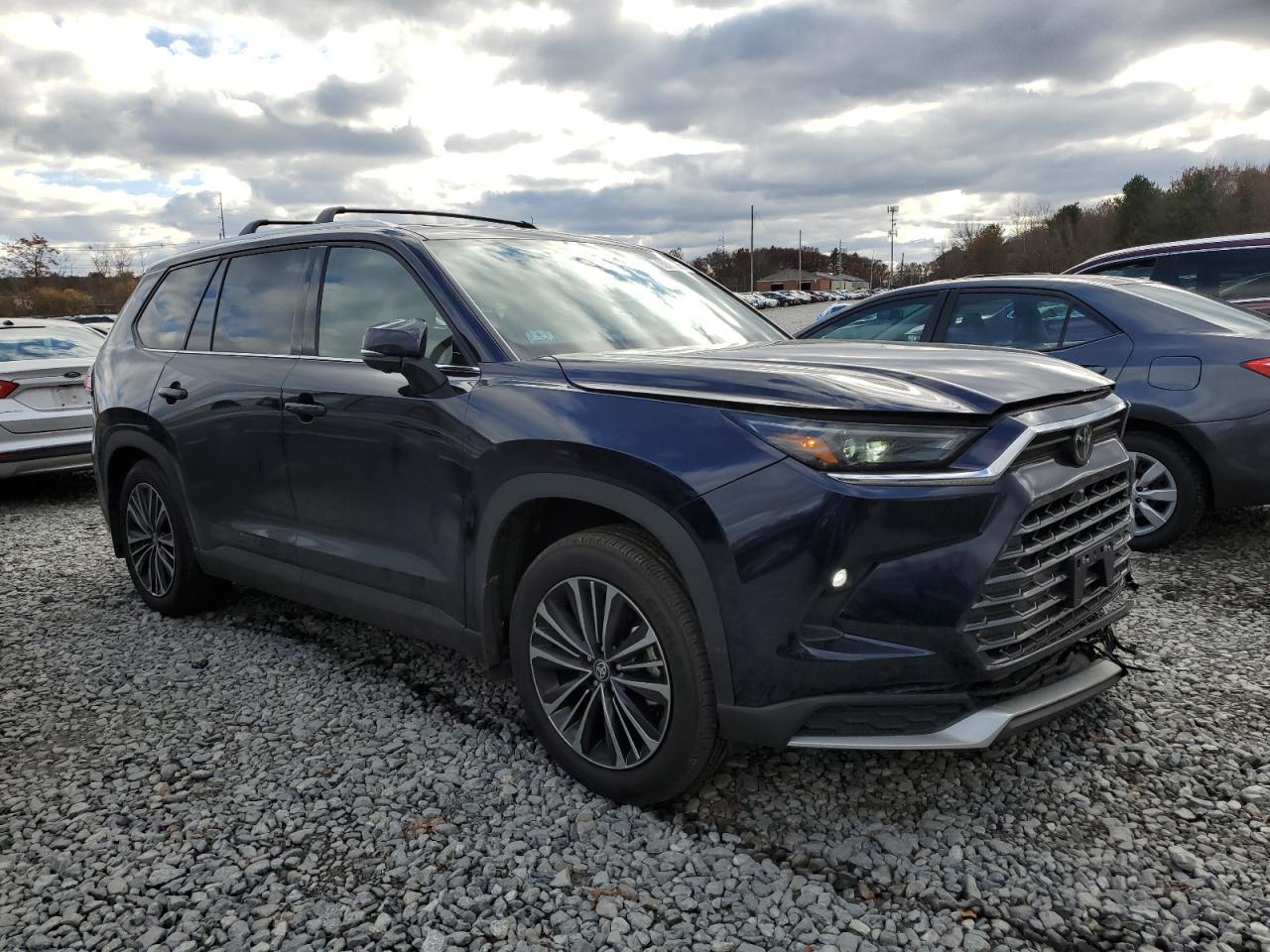 2025 TOYOTA HIGHLANDER