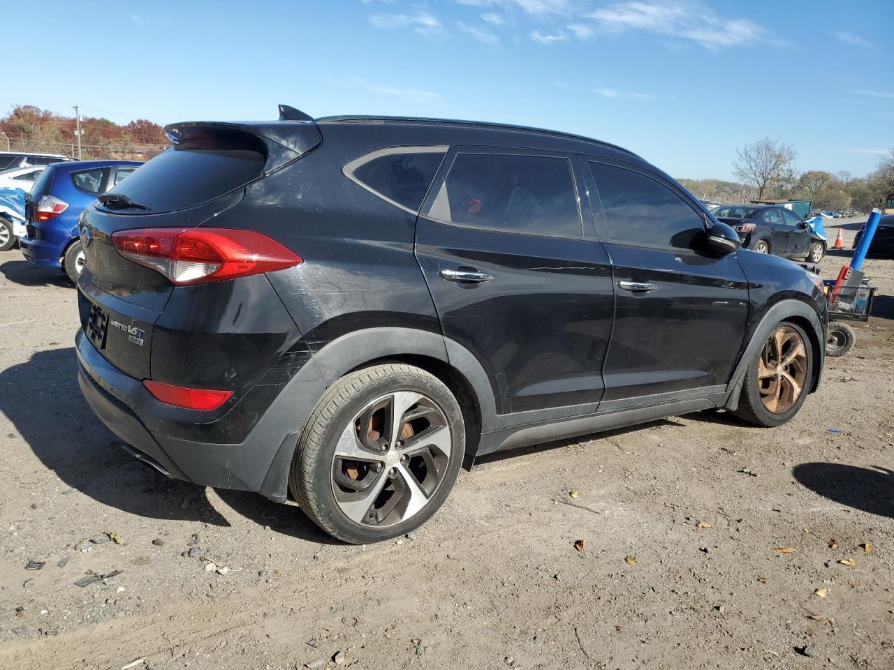 2016 HYUNDAI TUCSON