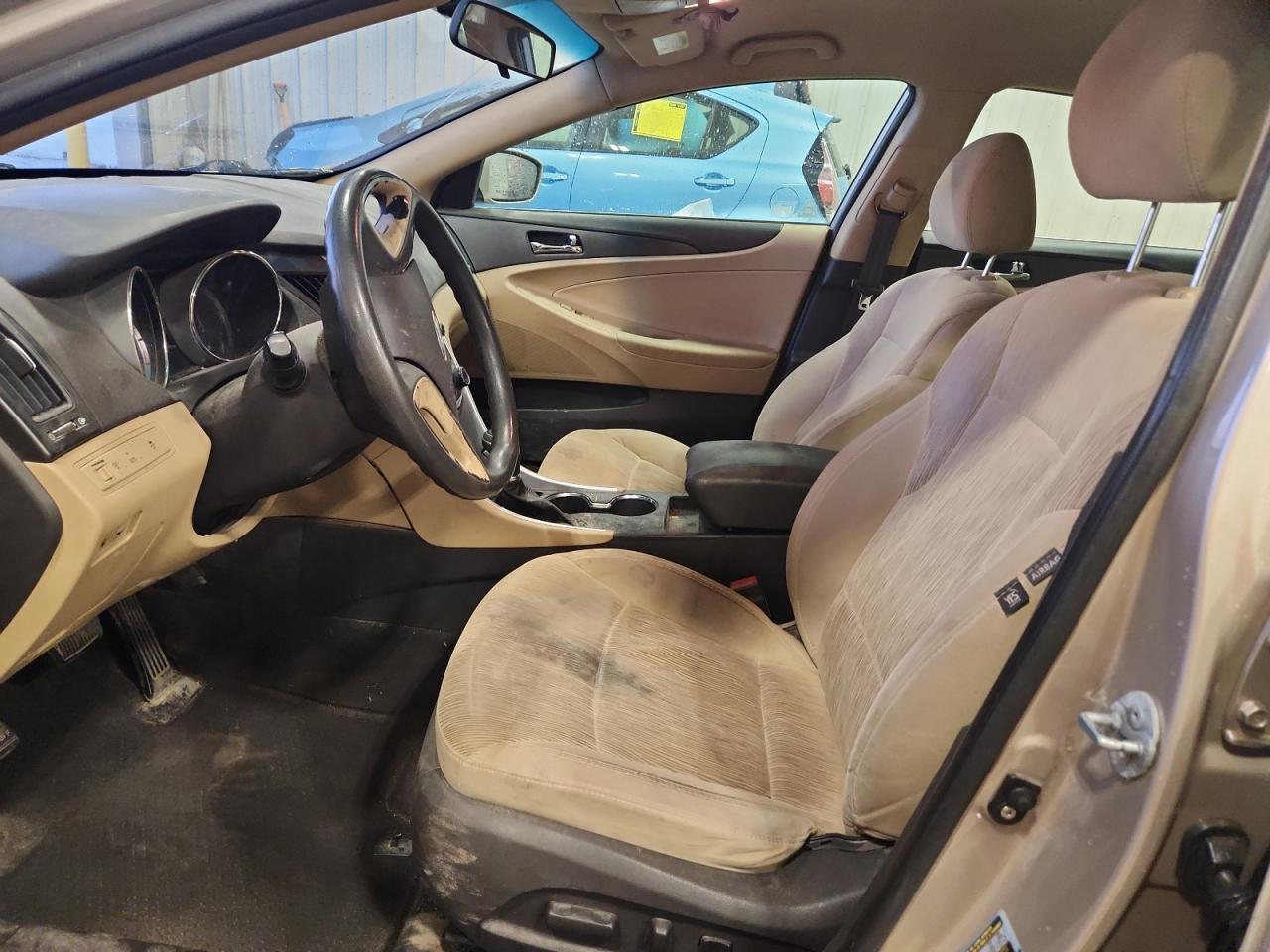 2011 HYUNDAI SONATA