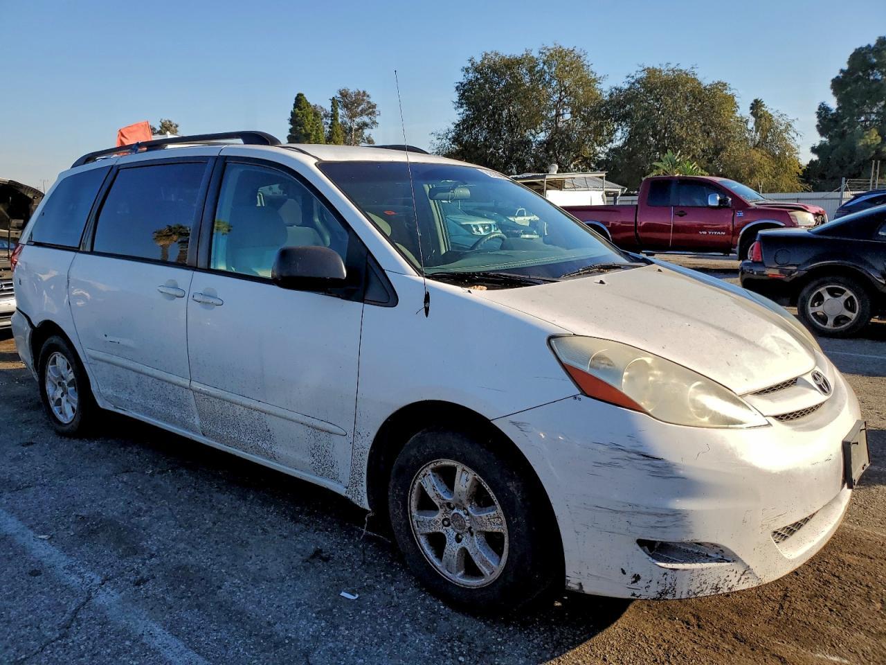 2007 TOYOTA SIENNA