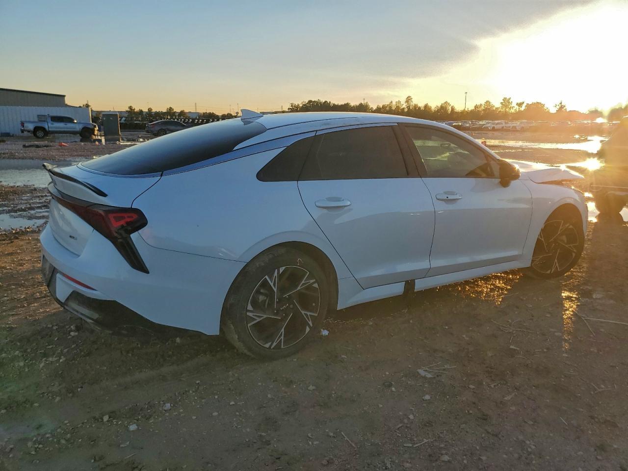 2025 KIA K5