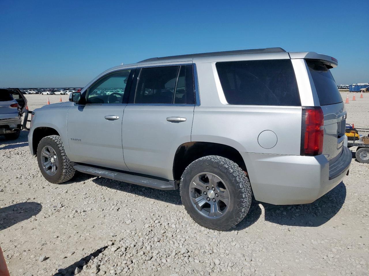 2018 CHEVROLET Tahoe