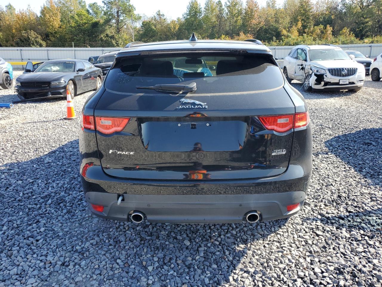 2017 JAGUAR F-Pace
