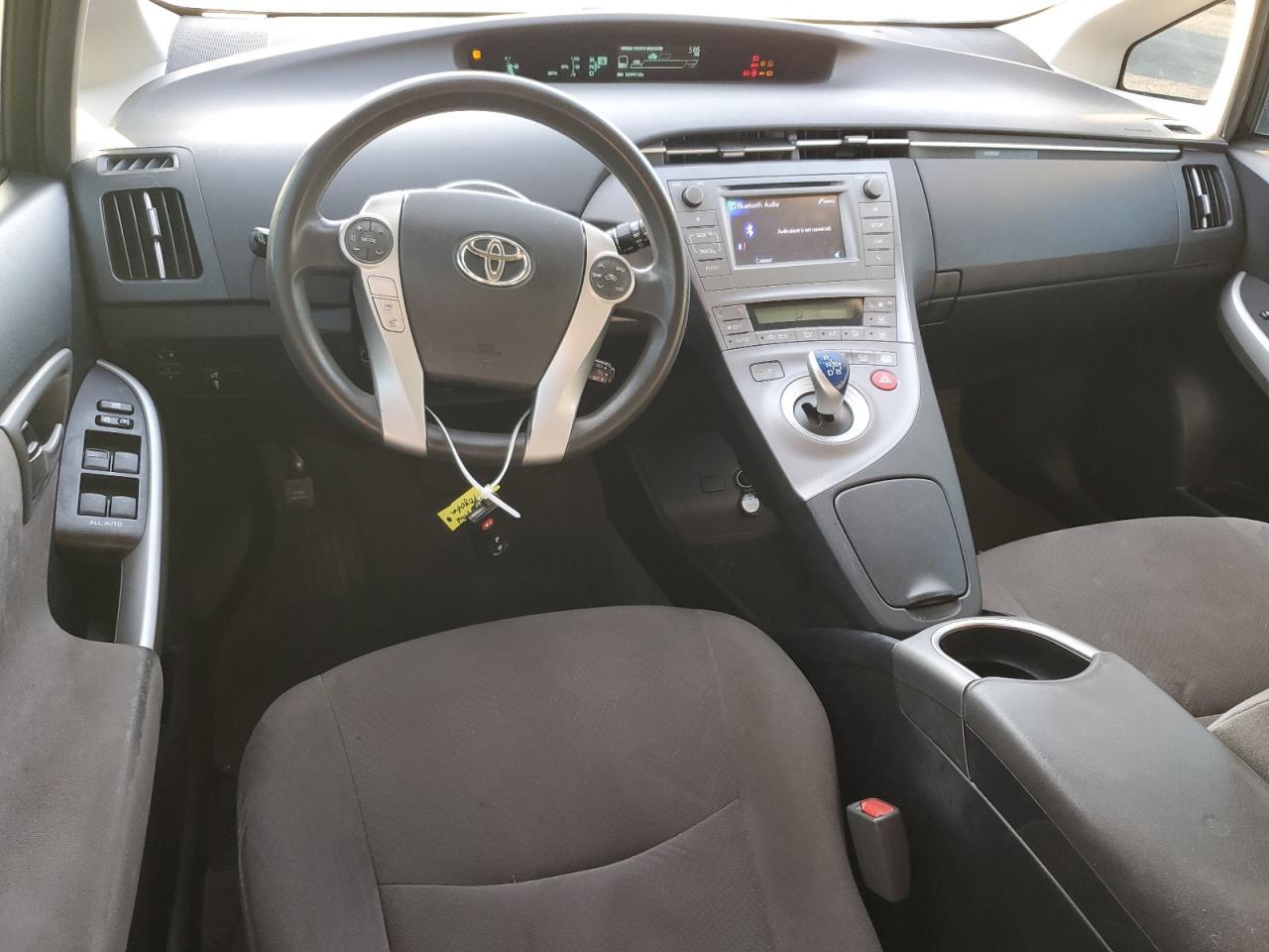 2015 TOYOTA PRIUS