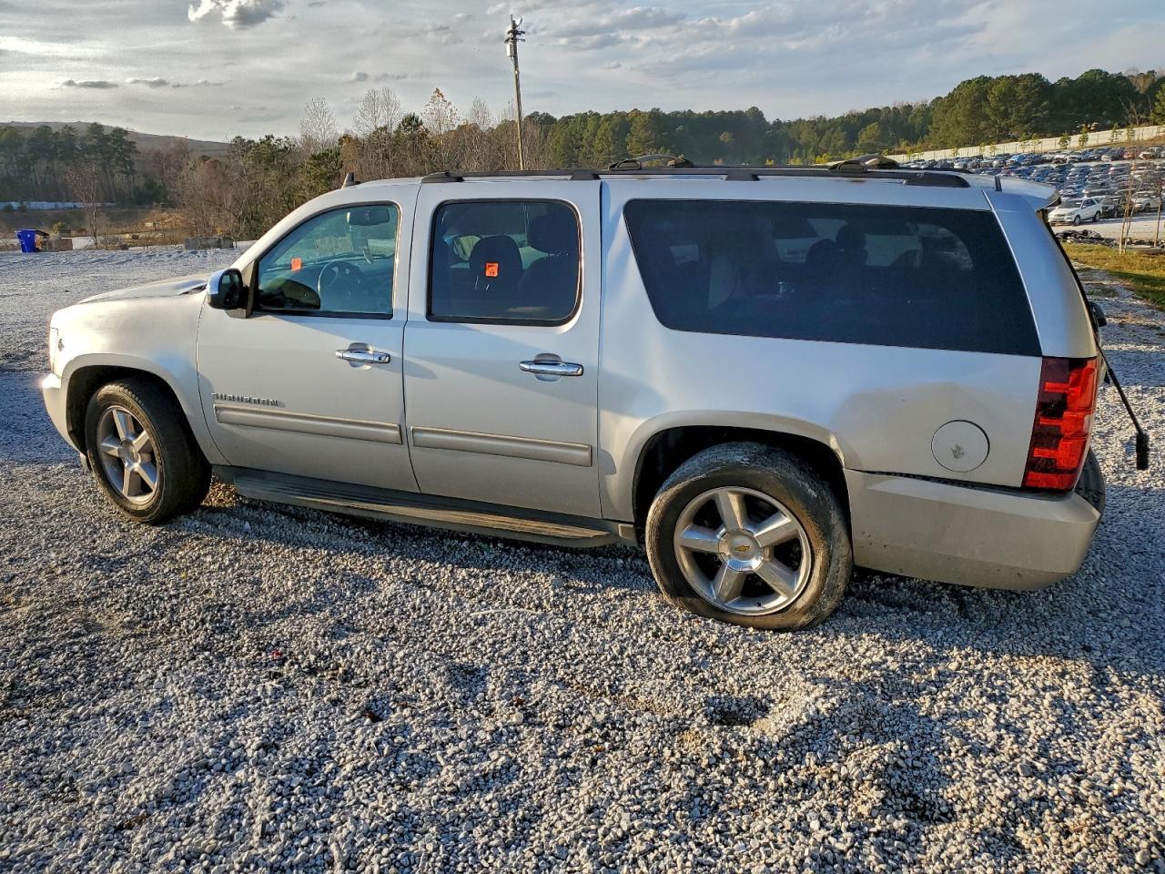 2011 CHEVROLET Suburban