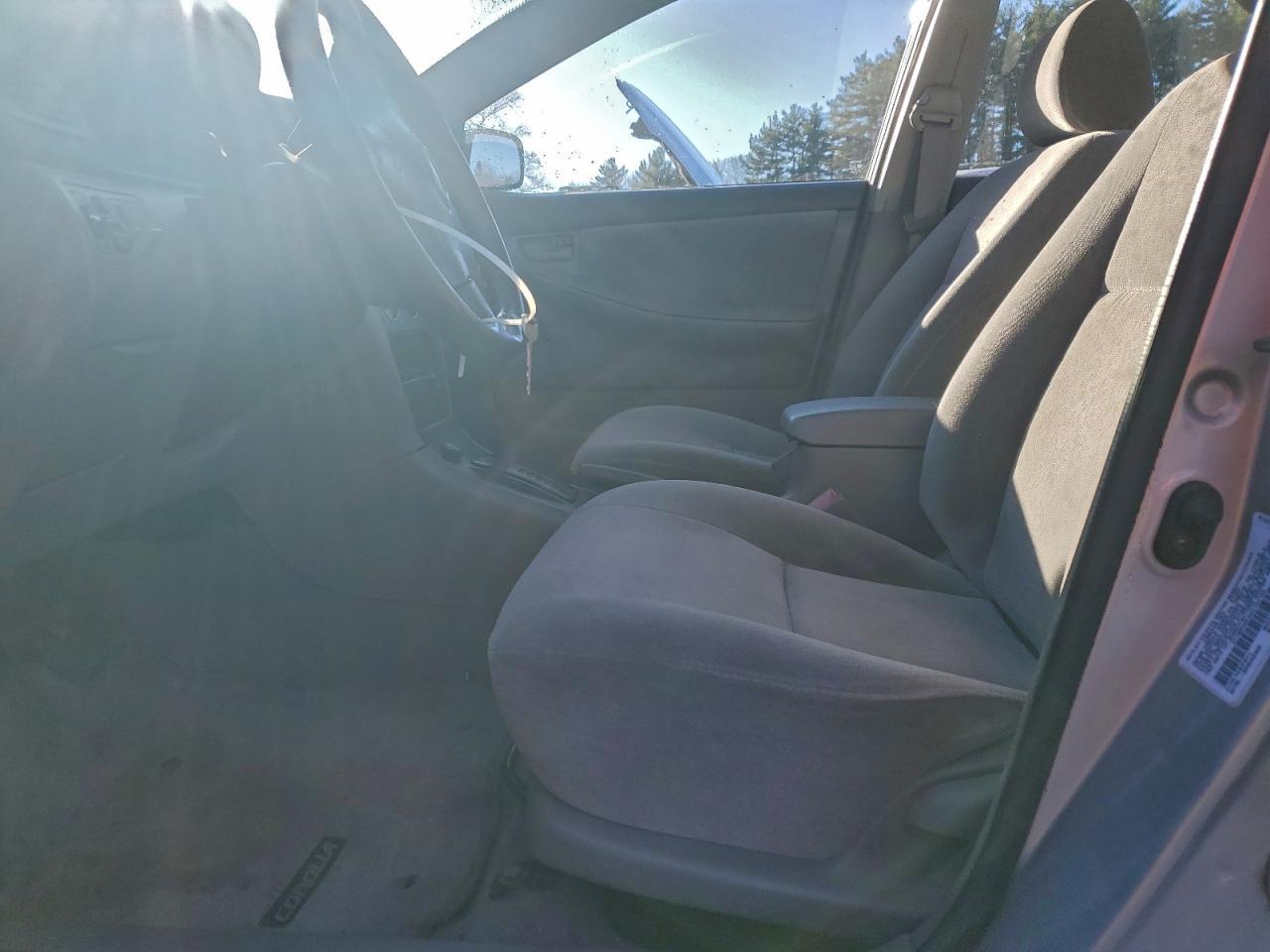 2004 TOYOTA COROLLA