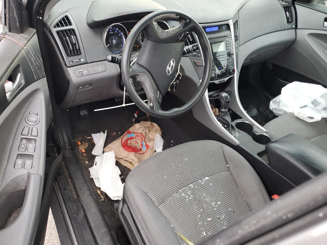2011 HYUNDAI SONATA