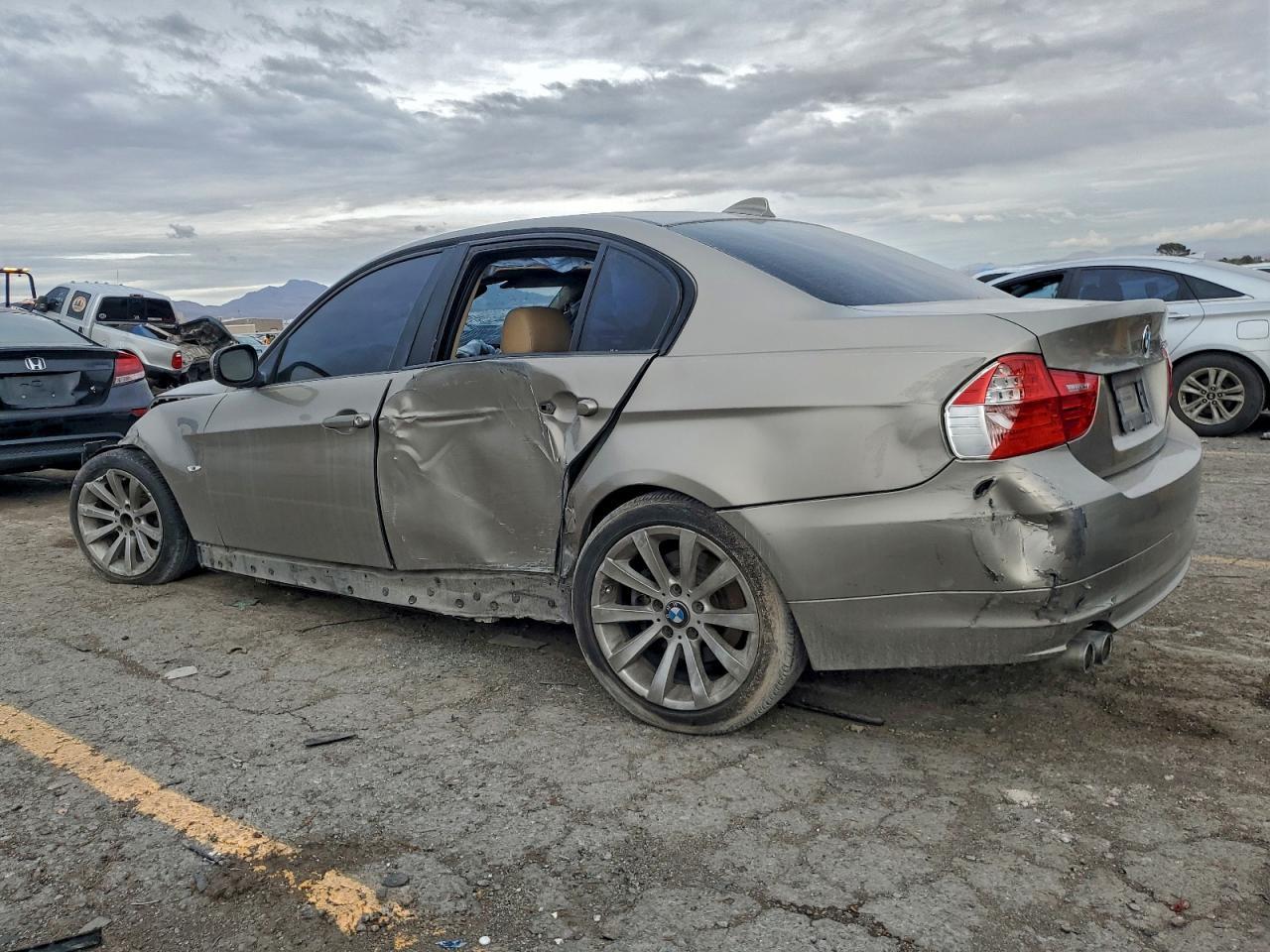 2011 BMW 3 SERIES