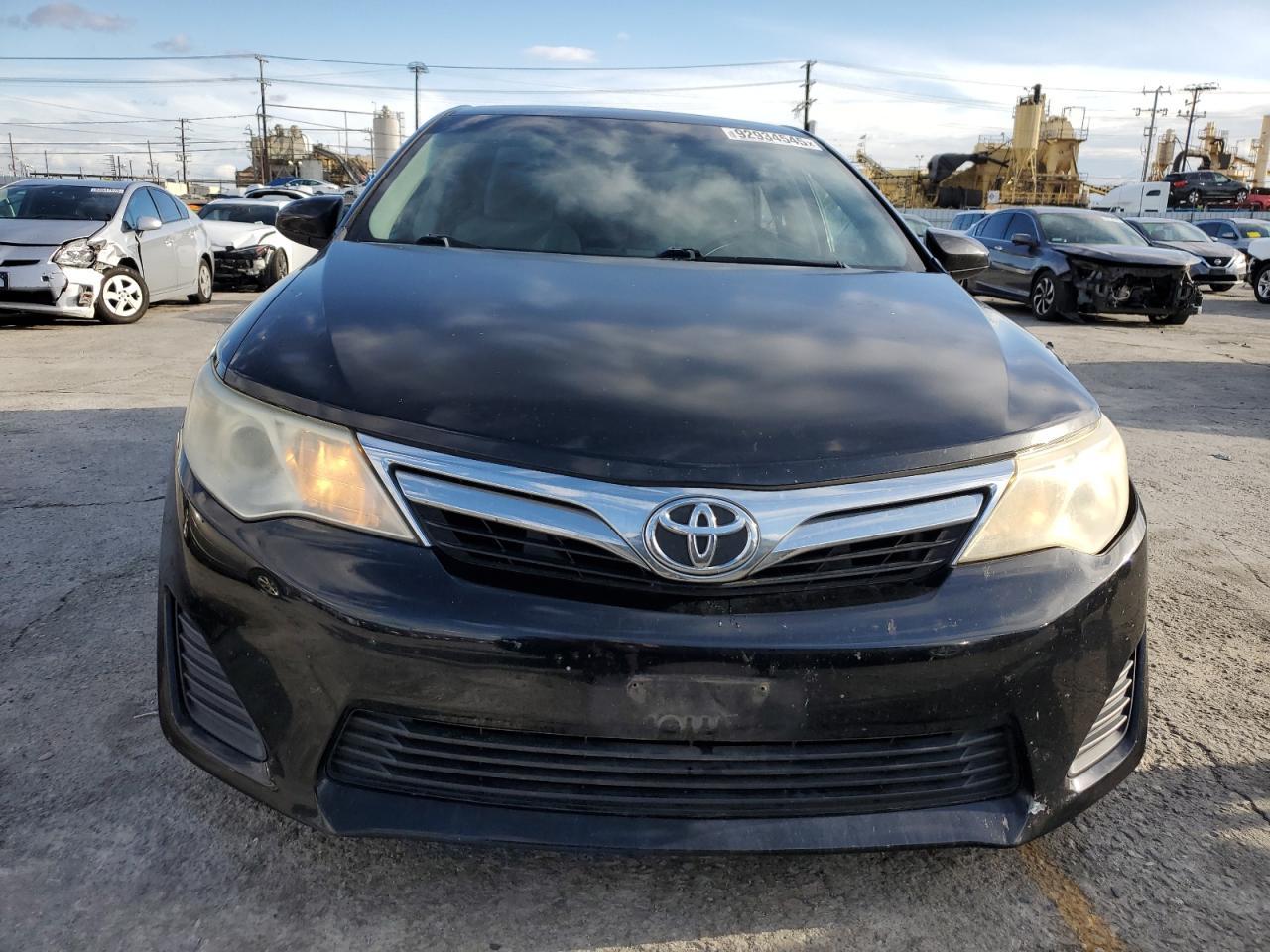 2013 TOYOTA CAMRY
