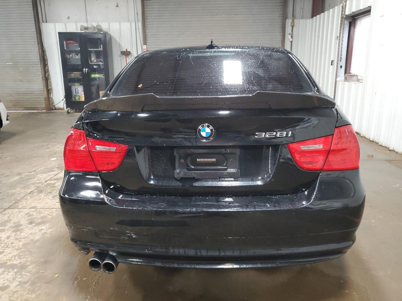 2011 BMW 3 SERIES