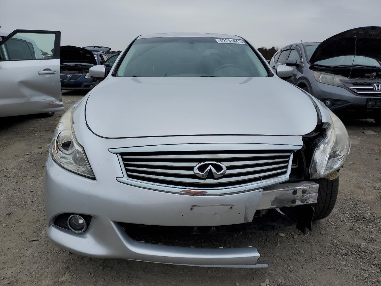 2015 INFINITI Q40