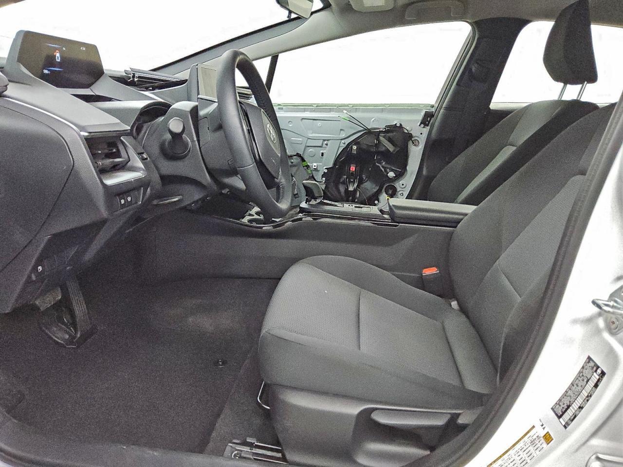 2025 TOYOTA PRIUS