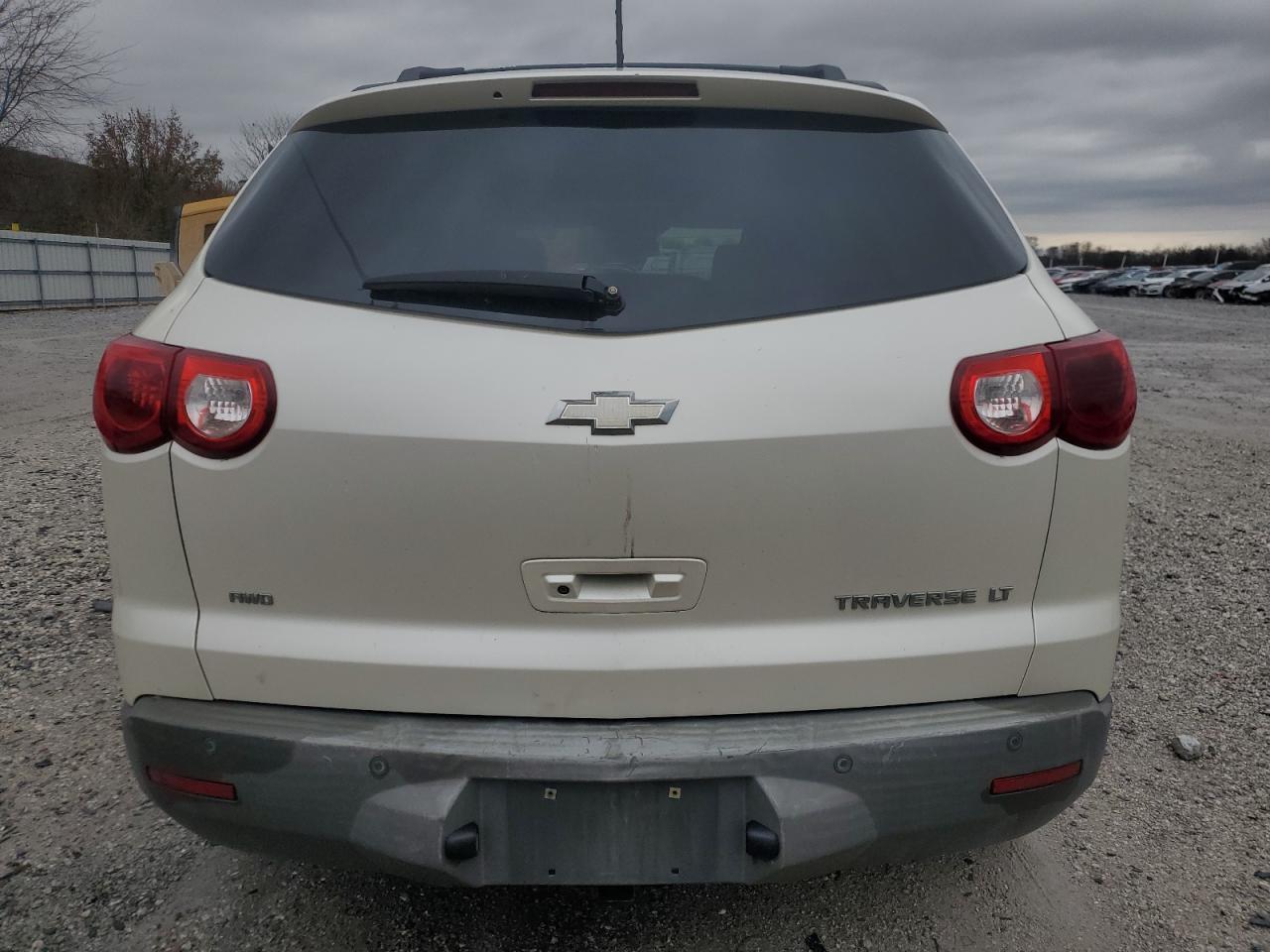 2011 CHEVROLET TRAVERSE