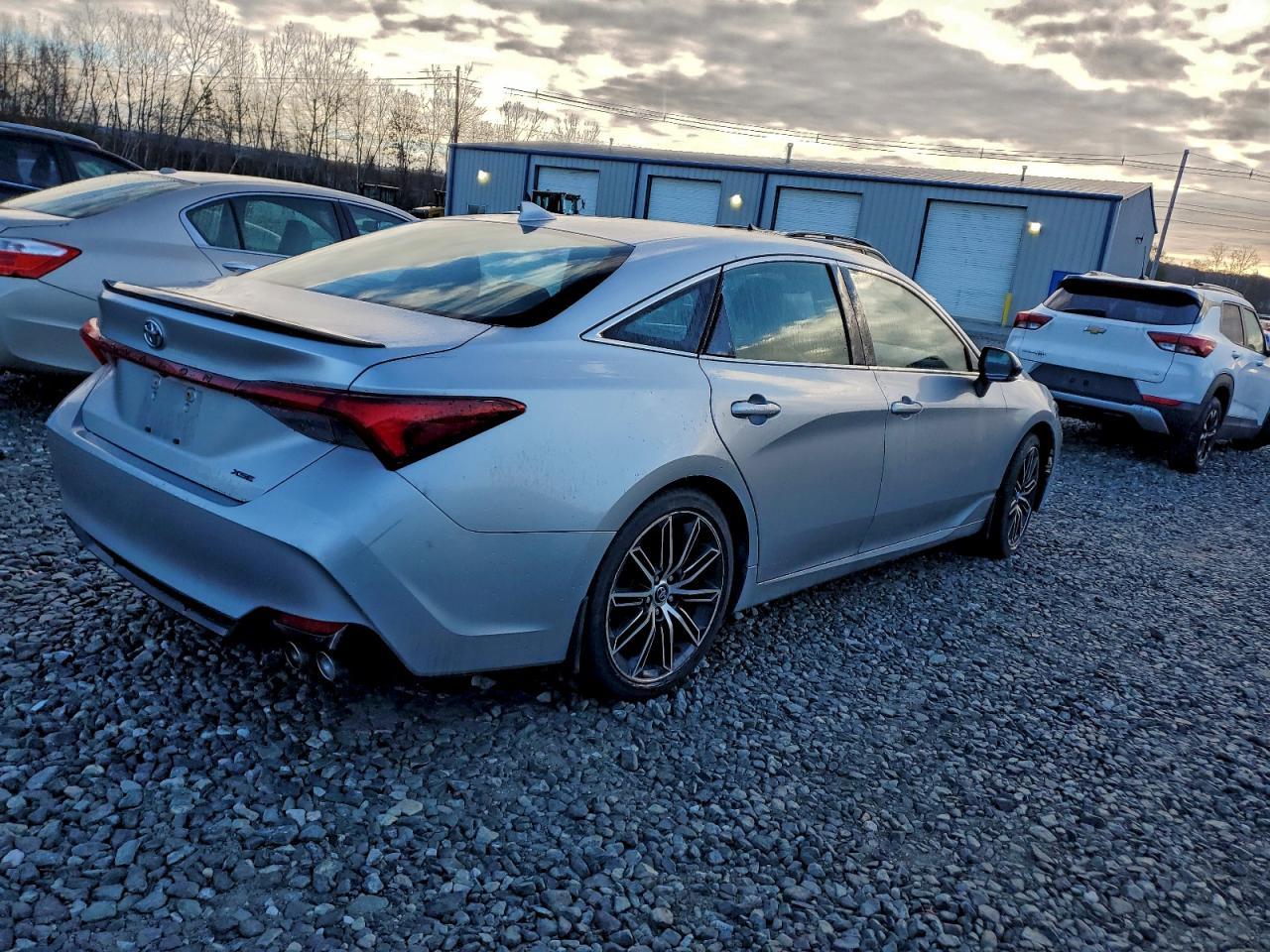 2019 TOYOTA Avalon