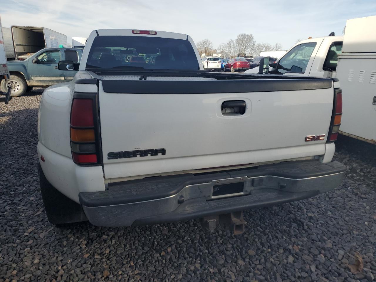 2005 GMC Sierra