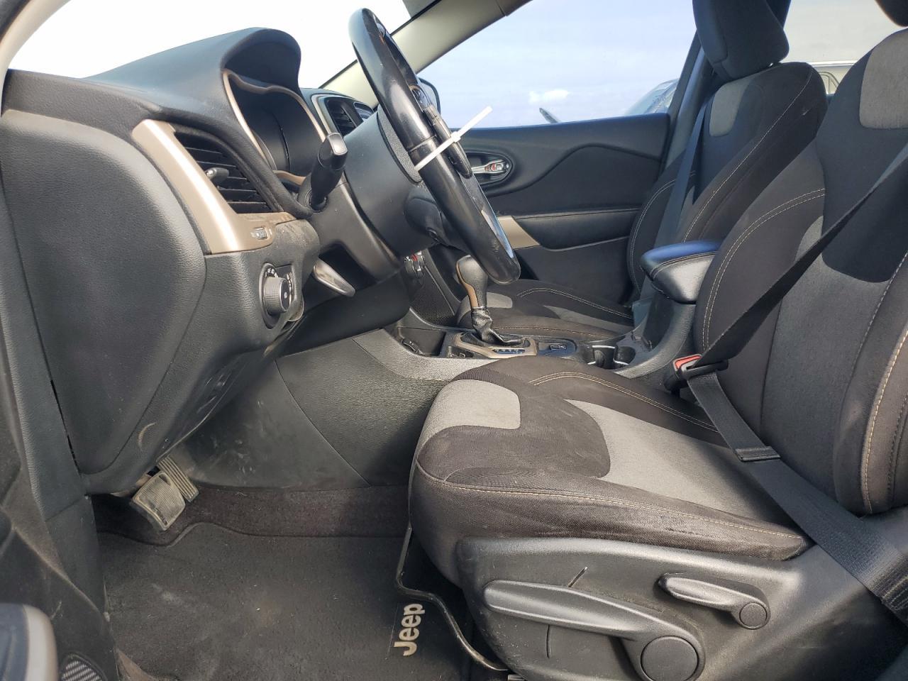 2018 JEEP CHEROKEE