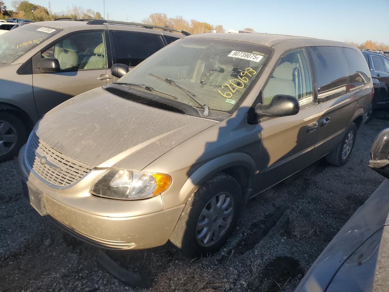 2002 CHRYSLER Town & Country