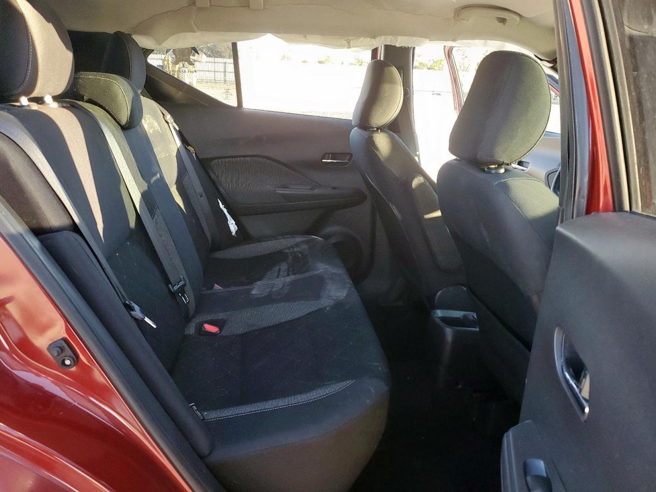 2020 NISSAN KICKS