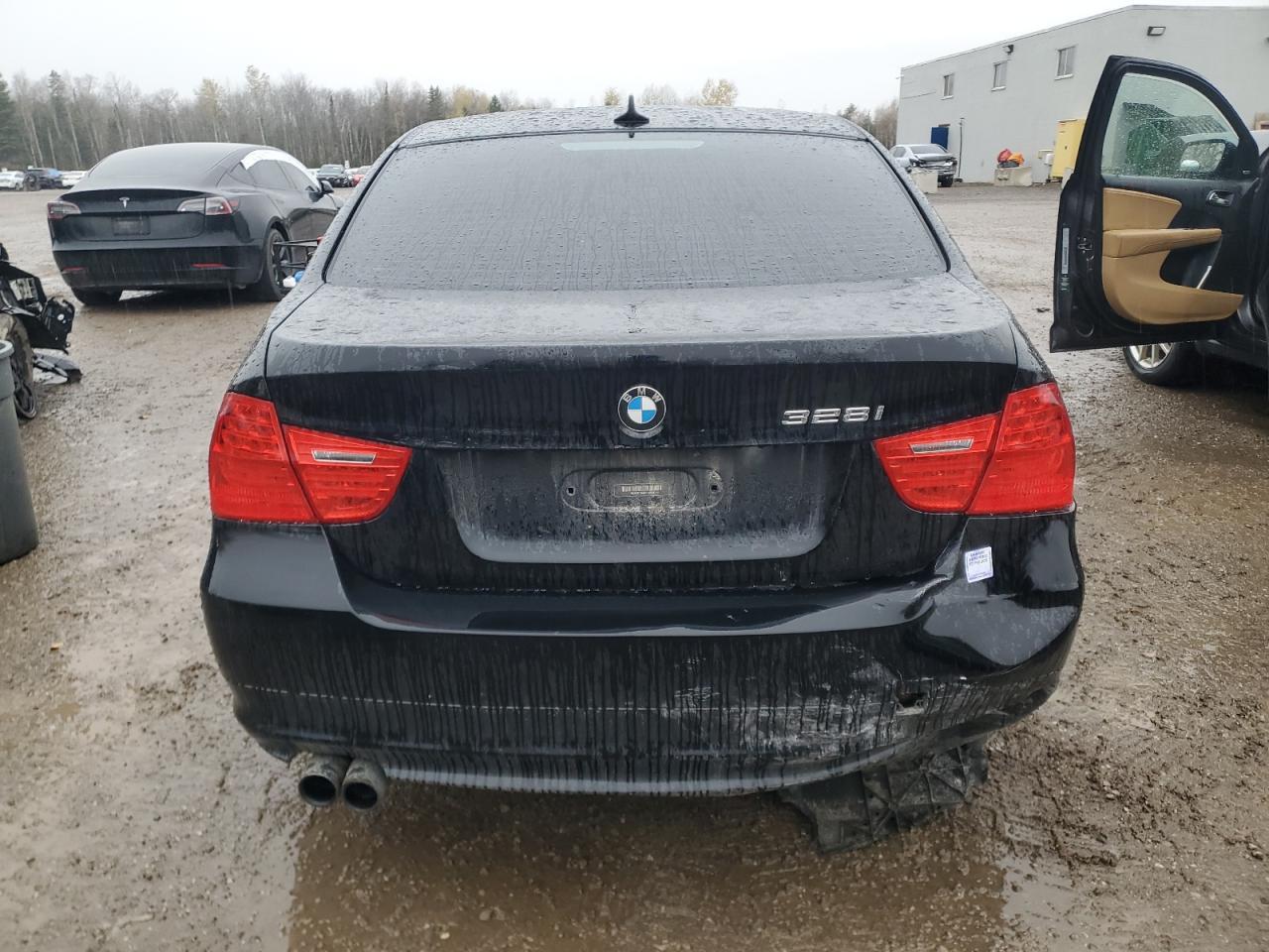2011 BMW 3 SERIES