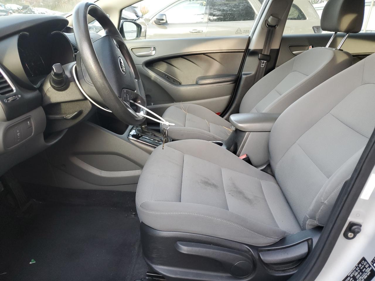 2017 KIA FORTE