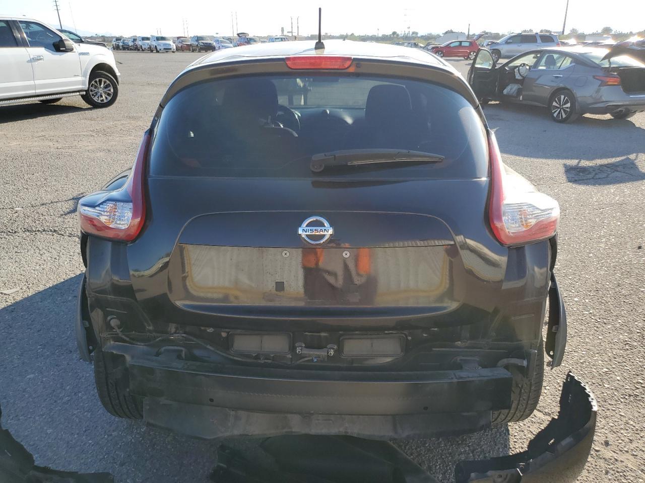 2015 NISSAN Juke