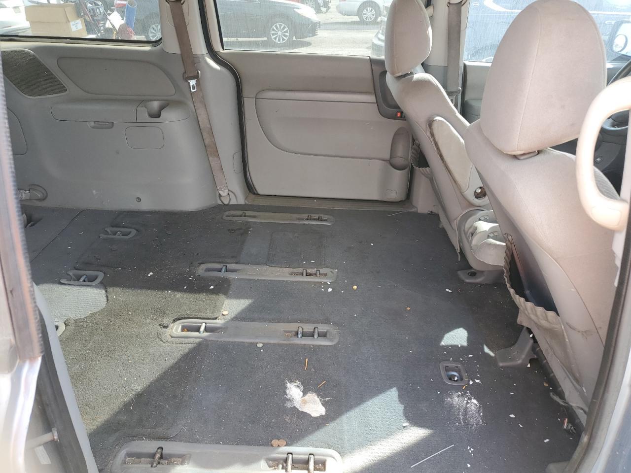 2011 KIA SEDONA