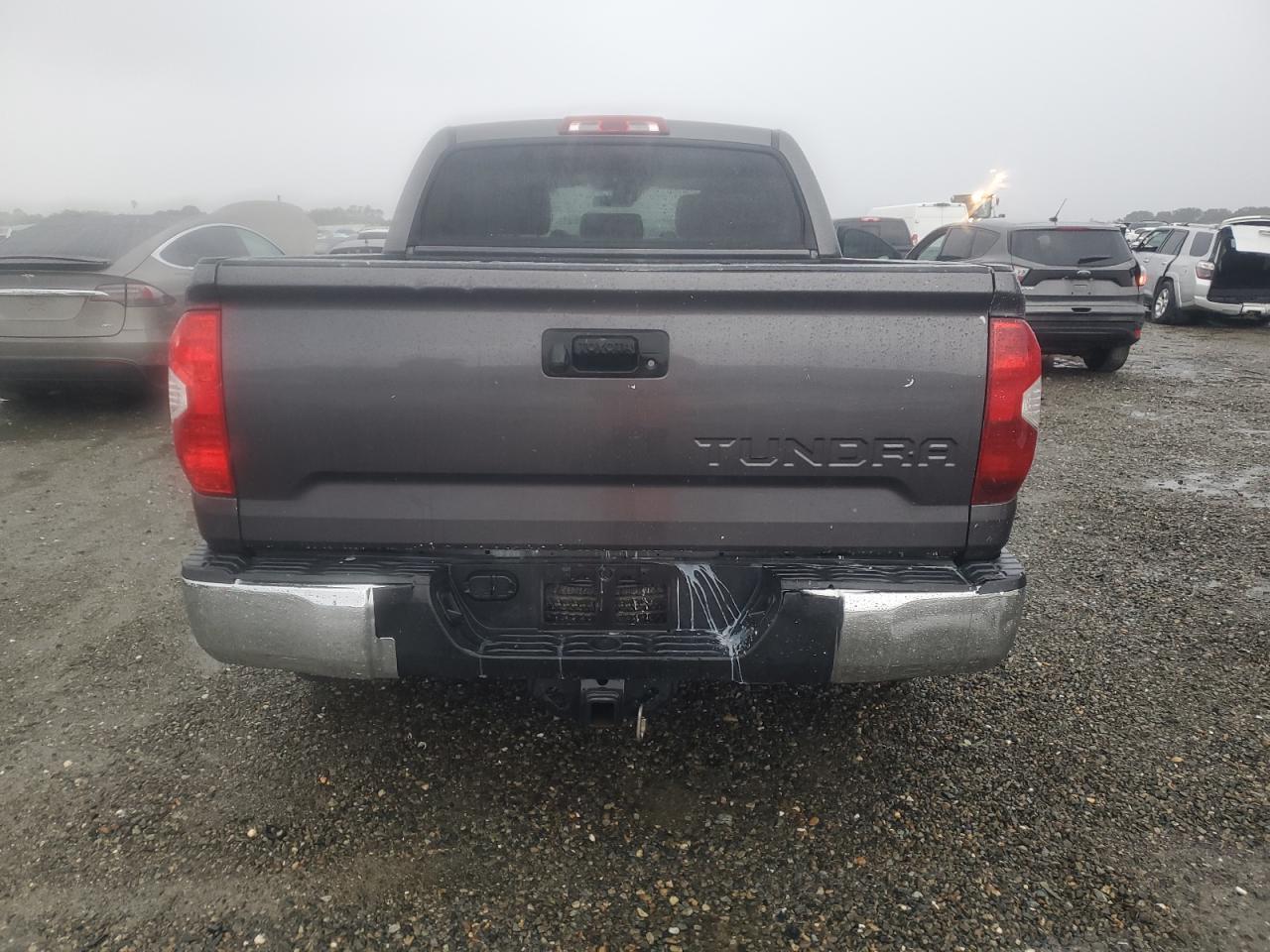 2018 TOYOTA TUNDRA