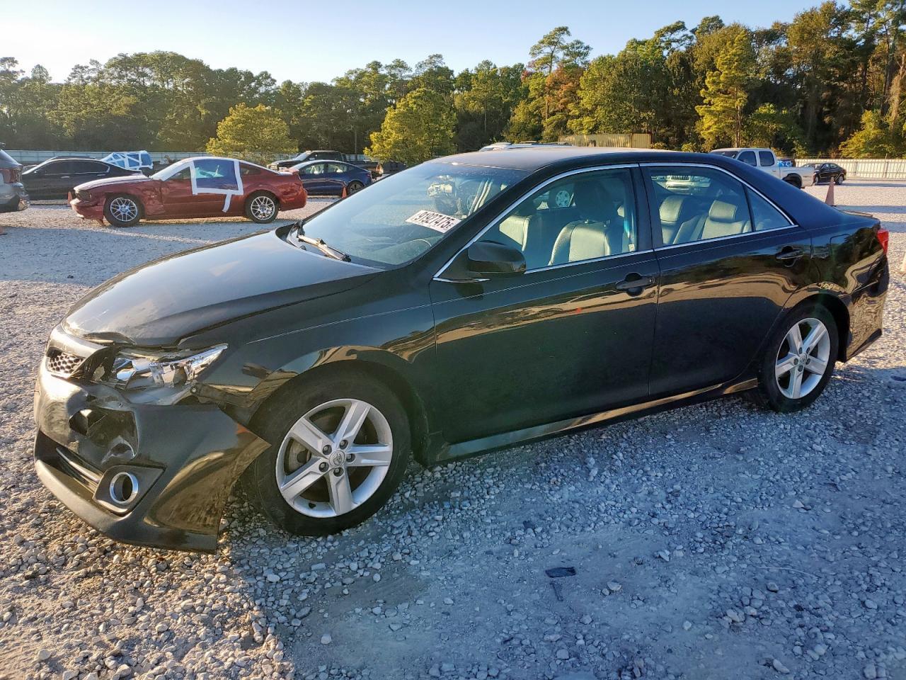 2013 TOYOTA CAMRY