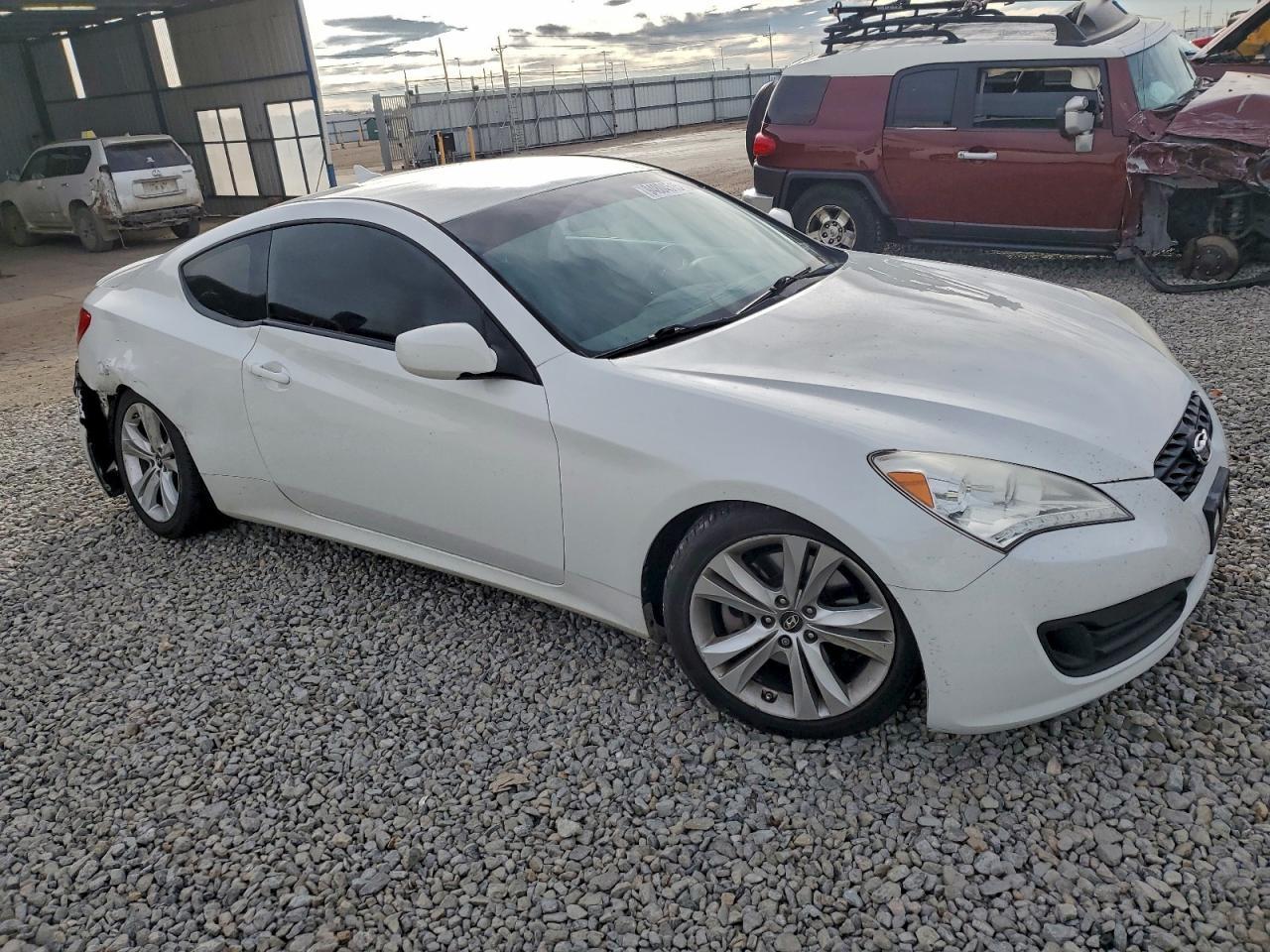2010 HYUNDAI GENESIS